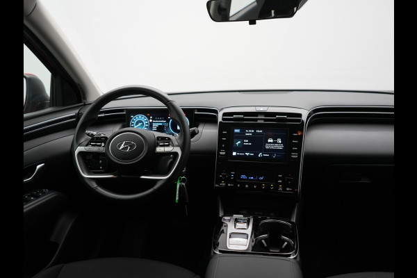 Hyundai Tucson T-GDI Comfort 4WD Plug In Hybrid 266pk Dealer O.H PHEV | Camera | Cruise Control | Apple Carplay | Virtual | DAB | Lane Assist | Navigatie |