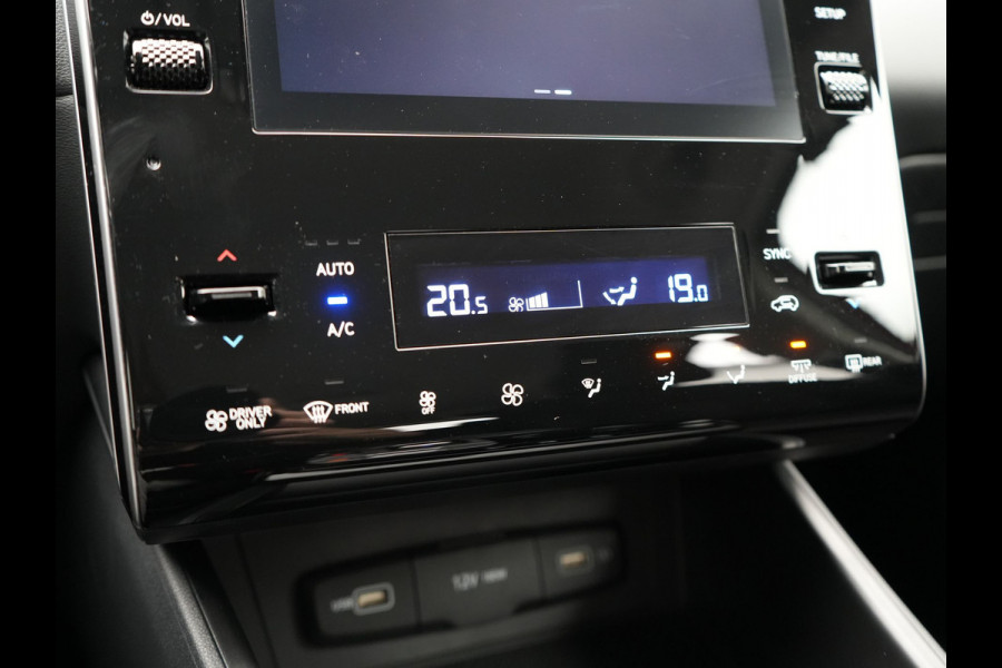 Hyundai Tucson T-GDI Comfort 4WD Plug In Hybrid 266pk Dealer O.H PHEV | Camera | Cruise Control | Apple Carplay | Virtual | DAB | Lane Assist | Navigatie |
