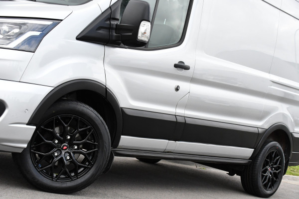 Ford Transit 350 2.0 TDCI L2H2 Limited Raptor Edition Adaptieve Cruise, Camera, Carplay, 185pk, LED, NAVI, Automaat, Trekhaak, Uniek!