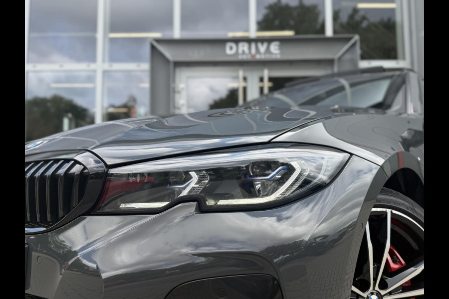 BMW 3 Serie Touring 330e Bus. Ed Plus M-Sport|SOH89%|Pano|Laser|Trekhaak|HUD|Leer|Dravitgrau