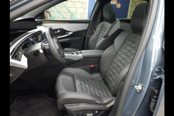 Peugeot E-5008 GT Avantage 73 kWh Leder interieur | Panoramadak