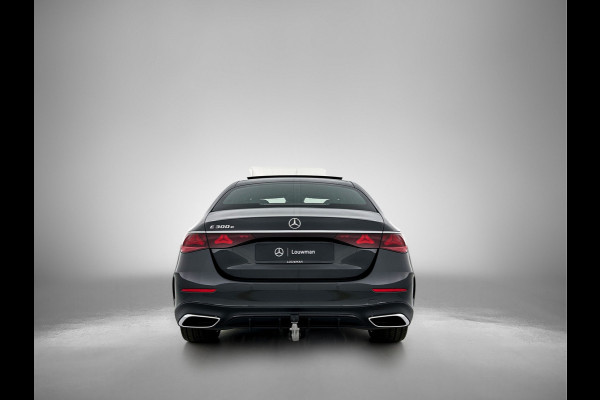 Mercedes-Benz E-Klasse 300 e Sport Edition | Trekhaak | Nightpakket | Premium pakket | Akoestisch comfortpakket | KEYLESS GO-pakket | Winter pakket | Parkeerpakket met 360°-camera | Memorypakket | Dodehoekassistent |