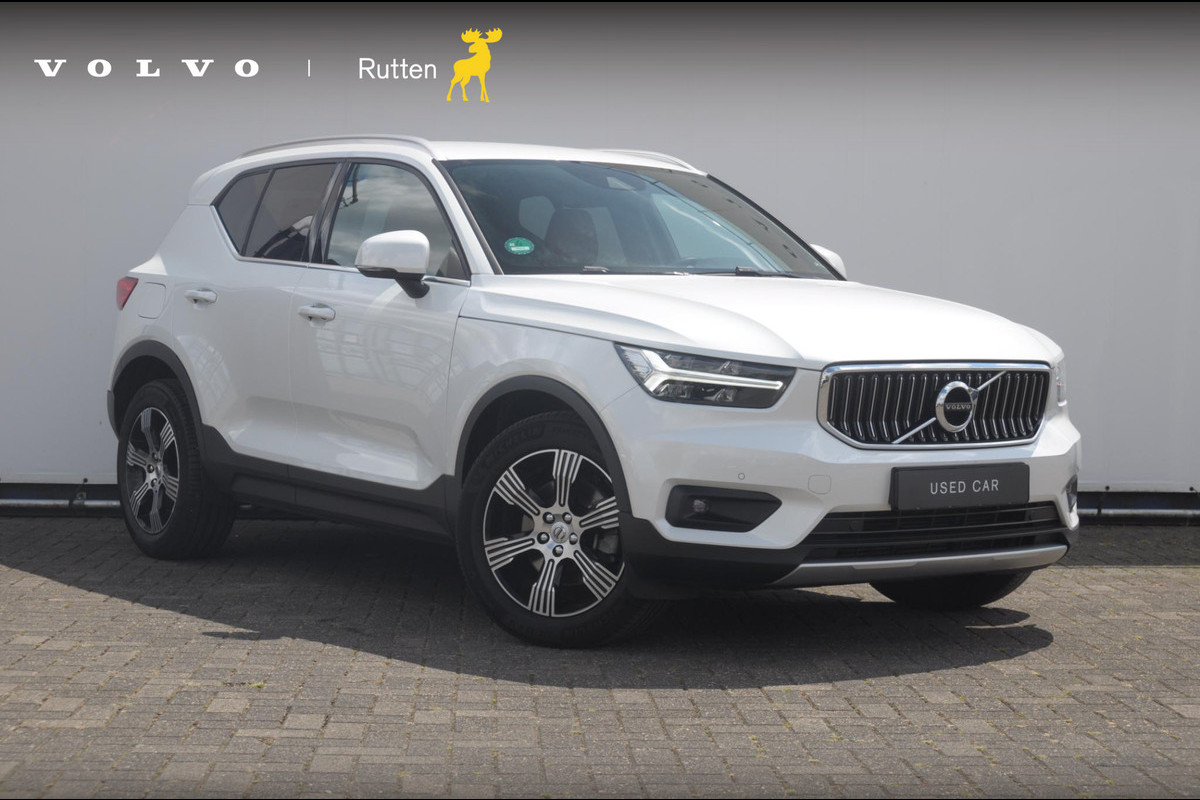 Volvo XC40 T4 190PK Automaat Inscription / Adaptieve cruise control / Parkeersensoren met camera / BLIS / Stoelverwarming / Elektrische stoelen / Keyless entry / Elektrische achterklep