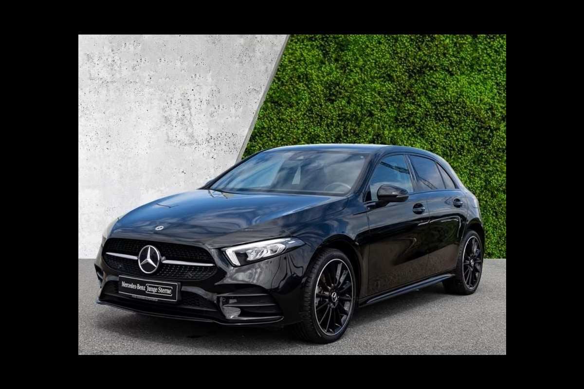 Mercedes-Benz A-Klasse 250 e AMG ** LED, MBUX+, 19-inch LMV, NIGHT- & SPIEGEL PACK ** 1e EIG - UNFALLFREI - JUNGE STERNE ** ** INFORMEER OOK NAAR ONZE AANTREKKELIJKE FINANCIAL-LEASE TARIEVEN **
