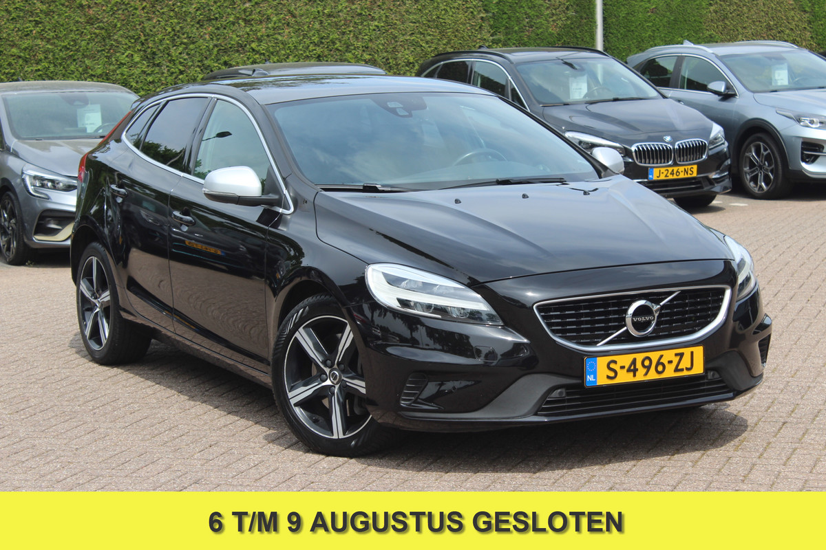 Volvo V40 1.5 T2 Inscription R-Design / Trekhaak / Panoramadak / Camera / Leder / Keyless / 17'' / Navigatie / Stoelverwarming / Cruise Control
