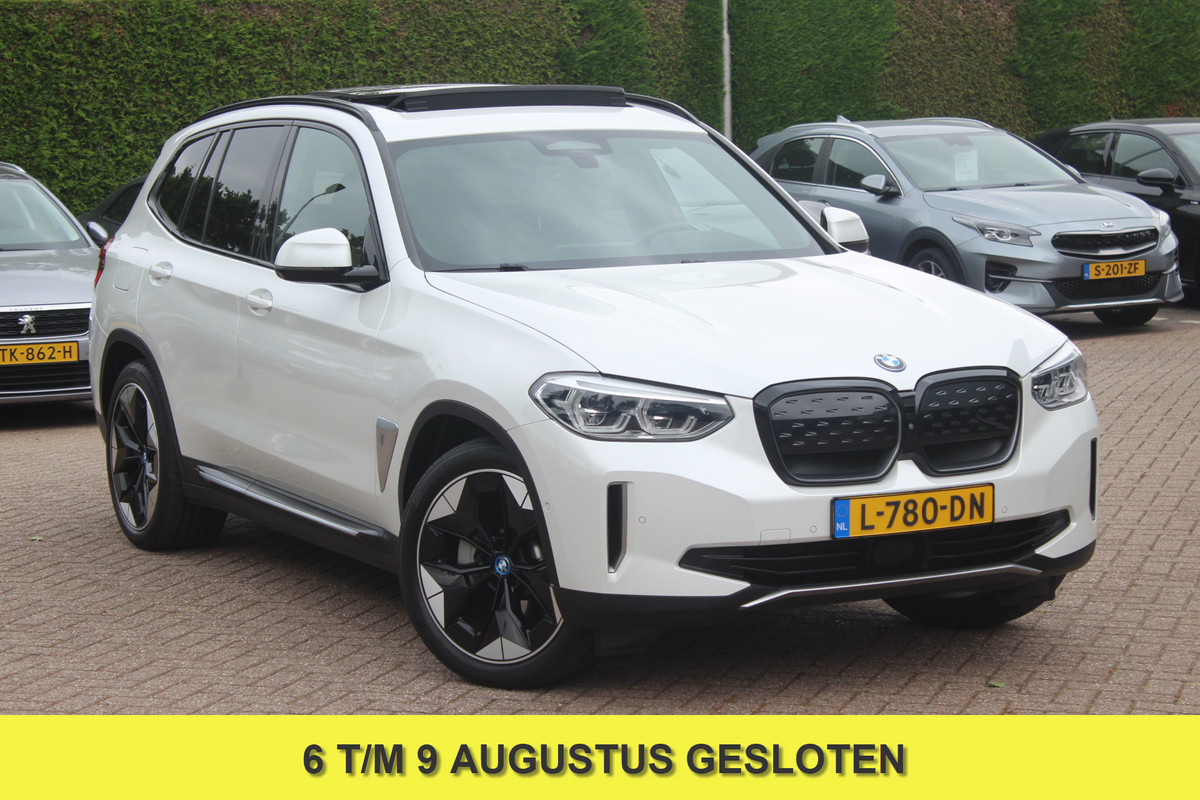 BMW iX3 High Executive 80 kWh / Trekhaak / Panoramadak / 360Camera / Head-up / 20'' / Leder / Harman Kardon / Navigatie / Memory seats / Dodehoek / DAB / Stoelverwarming / Cruise Control Adaptief