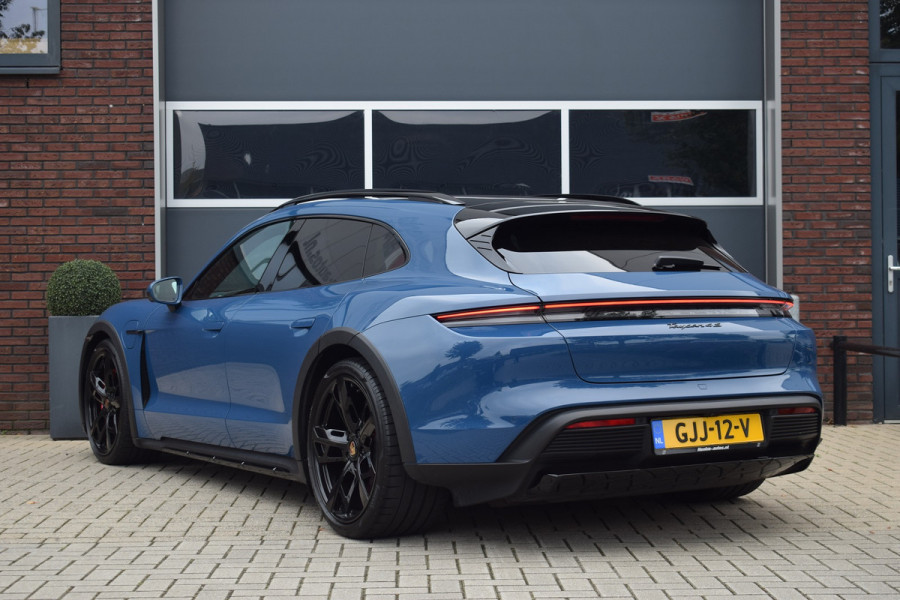 Porsche Taycan Cross Turismo 4S 93 kWh Sport chrono - Luchtvering - Glazen dak - Bose - 21"