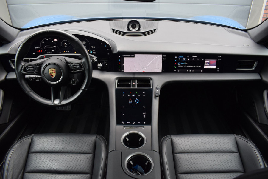 Porsche Taycan Cross Turismo 4S 93 kWh Sport chrono - Luchtvering - Glazen dak - Bose - 21"