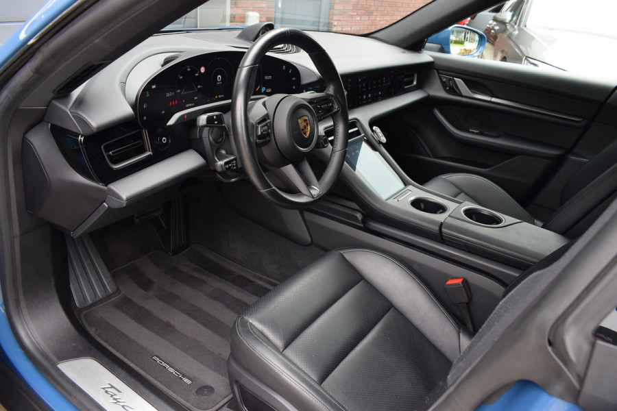 Porsche Taycan Cross Turismo 4S 93 kWh Sport chrono - Luchtvering - Glazen dak - Bose - 21"