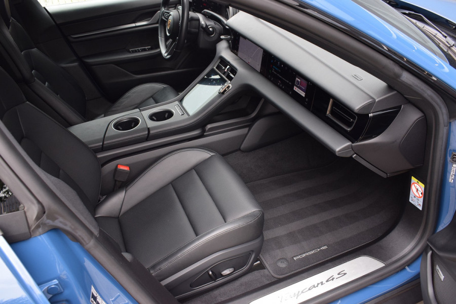Porsche Taycan Cross Turismo 4S 93 kWh Sport chrono - Luchtvering - Glazen dak - Bose - 21"