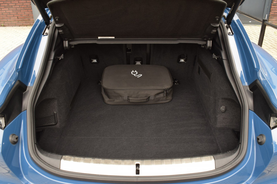 Porsche Taycan Cross Turismo 4S 93 kWh Sport chrono - Luchtvering - Glazen dak - Bose - 21"