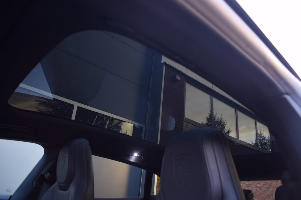 Porsche Taycan Cross Turismo 4S 93 kWh Sport chrono - Luchtvering - Glazen dak - Bose - 21"