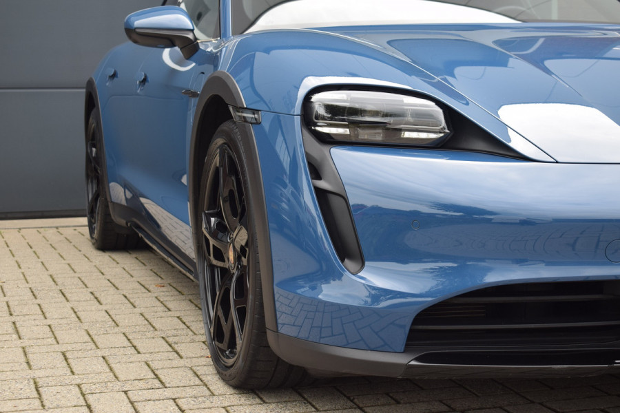 Porsche Taycan Cross Turismo 4S 93 kWh Sport chrono - Luchtvering - Glazen dak - Bose - 21"