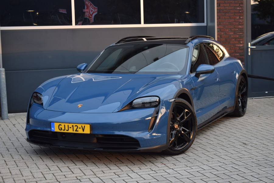 Porsche Taycan Cross Turismo 4S 93 kWh Sport chrono - Luchtvering - Glazen dak - Bose - 21"