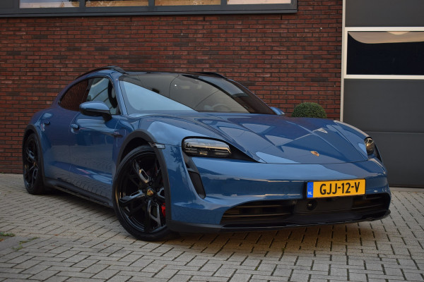 Porsche Taycan Cross Turismo 4S 93 kWh Sport chrono - Luchtvering - Glazen dak - Bose - 21"