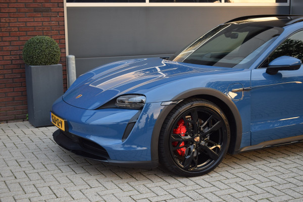 Porsche Taycan Cross Turismo 4S 93 kWh Sport chrono - Luchtvering - Glazen dak - Bose - 21"