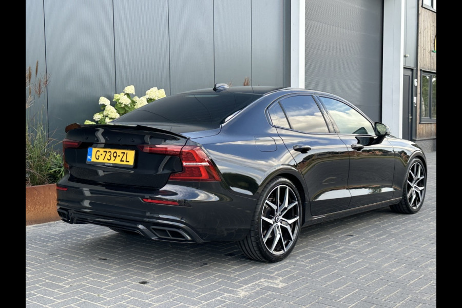 Volvo S60 2.0 T4 R-Design NAVI LEDER SPORTVELGEN HARMAN KARDON