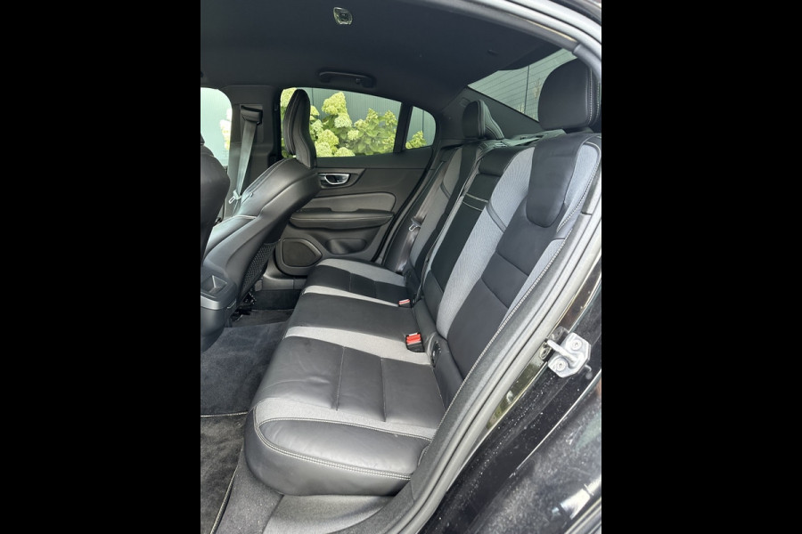 Volvo S60 2.0 T4 R-Design NAVI LEDER SPORTVELGEN HARMAN KARDON