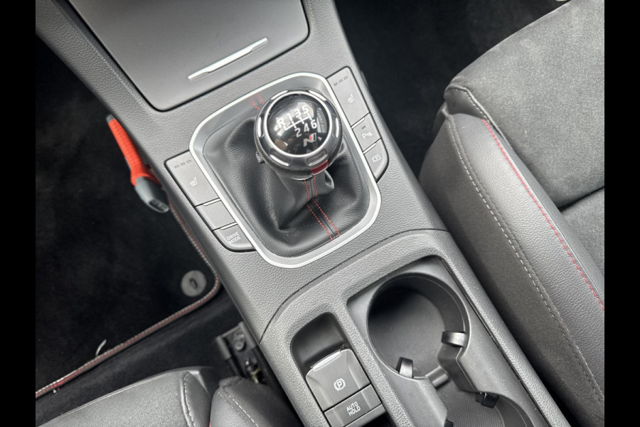 Hyundai i30 1.5 T-GDi MHEV N Line Sky | Dealer onderhouden | Trekhaak