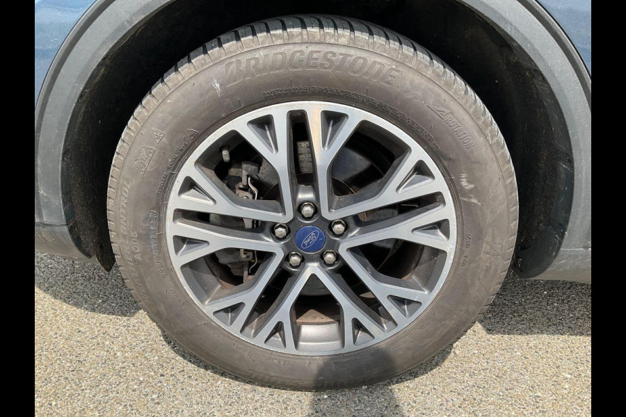 Ford Kuga 2.5 PHEV Titanium |  Weg/Uitklapbare Trekhaak (Elektrisch bedienbaar) | Adaptive cruise control | Winter Pack | Dodehoeksensoren | Camera