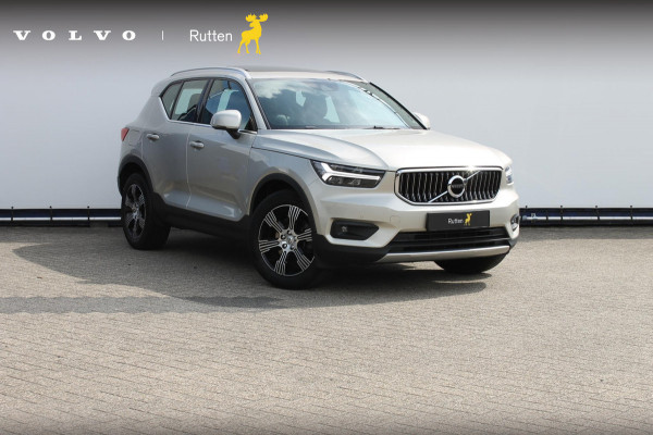 Volvo XC40 T4 190PK Automaat Inscription Panoramisch schuif-kanteldak / Stoelverwarming  / Cruise control / Lederen bekleding / Parkersensoren voor en achter met parkeercamera