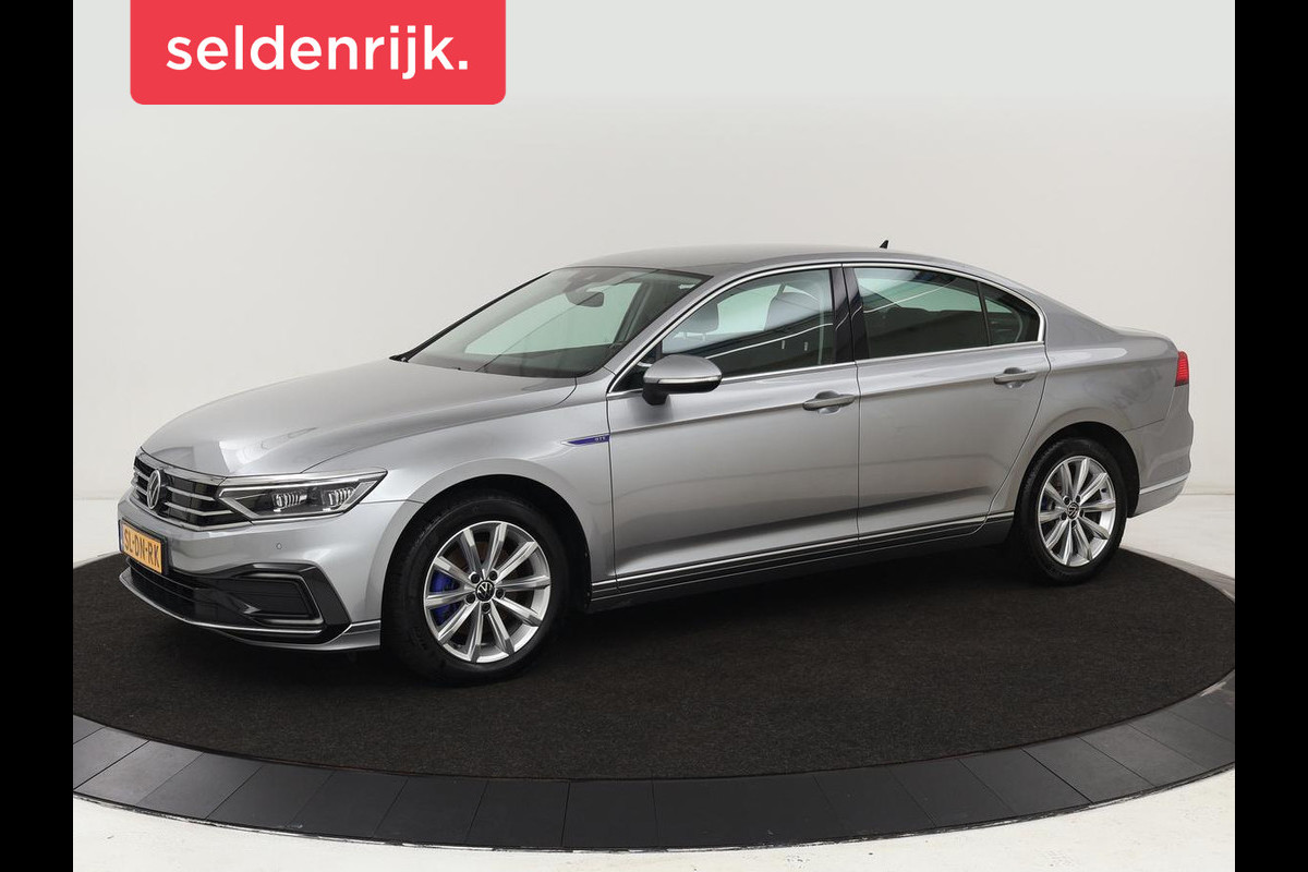 Volkswagen Passat 1.4 TSI PHEV GTE | Trekhaak | Camera | Adaptive cruise | Carplay | Navigatie | Matrix LED | Parkeerhulp | Bluetooth Volkswagen Passat 1.4 TSI PHEV GTE | Trekhaak | Camera | Adaptive cruise | Carplay | Navigatie | Matrix LED | Parkeerhulp | Bluetooth