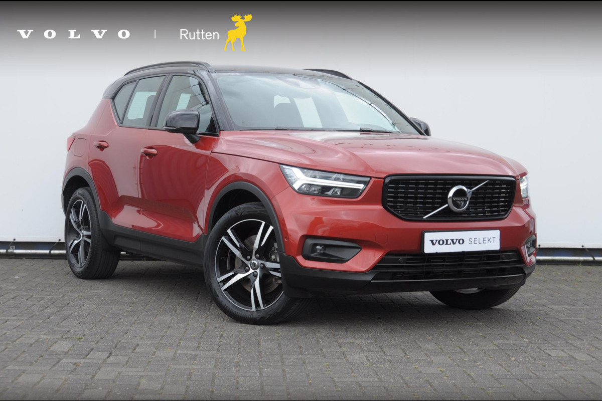 Volvo XC40 T5 262PK Automaat Recharge R-Design / BLIS / Elektrische achterklep / Keyless entry / Apple carplay / Parkeersensoren met 360 camera / 19"velgen / Bluetooth / Leder met alcantara bekleding / Cruise control