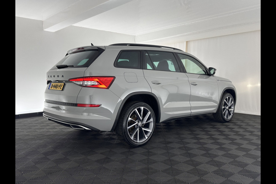 Škoda Kodiaq 1.5 TSI Sportline Business Aut. *PANO | LEATHER-ALCANTARA | FULL-LED | ADAPTIVE-CRUISE | BLIND-SPOT | MEMORY-PACK | CANTON-SOUND | CAMERA | KEYLESS | DIGI-COCKPIT | SPORT/HEATED-SEATS | DAB+ | AMBIENT-LIGHT | CARBON |
