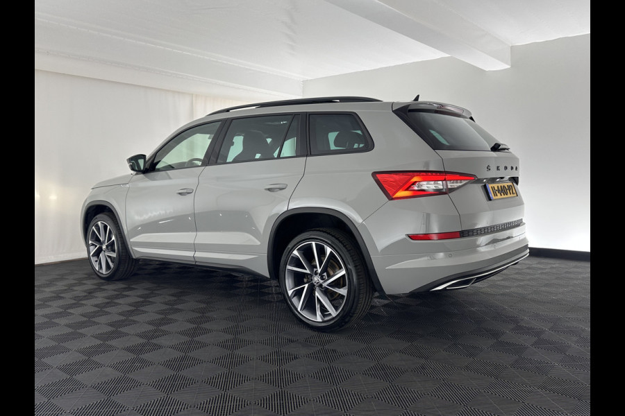 Škoda Kodiaq 1.5 TSI Sportline Business Aut. *PANO | LEATHER-ALCANTARA | FULL-LED | ADAPTIVE-CRUISE | BLIND-SPOT | MEMORY-PACK | CANTON-SOUND | CAMERA | KEYLESS | DIGI-COCKPIT | SPORT/HEATED-SEATS | DAB+ | AMBIENT-LIGHT | CARBON |