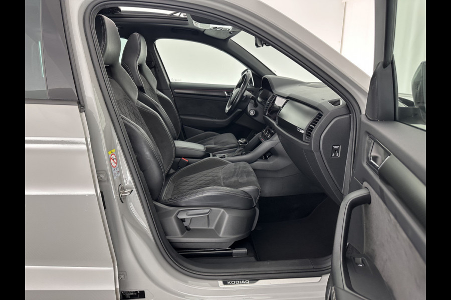 Škoda Kodiaq 1.5 TSI Sportline Business Aut. *PANO | LEATHER-ALCANTARA | FULL-LED | ADAPTIVE-CRUISE | BLIND-SPOT | MEMORY-PACK | CANTON-SOUND | CAMERA | KEYLESS | DIGI-COCKPIT | SPORT/HEATED-SEATS | DAB+ | AMBIENT-LIGHT | CARBON |