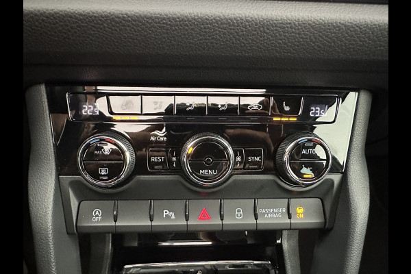 Škoda Kodiaq 1.5 TSI Sportline Business Aut. *PANO | LEATHER-ALCANTARA | FULL-LED | ADAPTIVE-CRUISE | BLIND-SPOT | MEMORY-PACK | CANTON-SOUND | CAMERA | KEYLESS | DIGI-COCKPIT | SPORT/HEATED-SEATS | DAB+ | AMBIENT-LIGHT | CARBON |