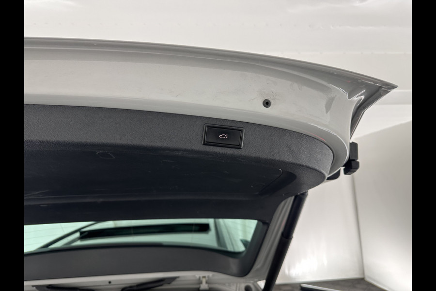 Škoda Kodiaq 1.5 TSI Sportline Business Aut. *PANO | LEATHER-ALCANTARA | FULL-LED | ADAPTIVE-CRUISE | BLIND-SPOT | MEMORY-PACK | CANTON-SOUND | CAMERA | KEYLESS | DIGI-COCKPIT | SPORT/HEATED-SEATS | DAB+ | AMBIENT-LIGHT | CARBON |