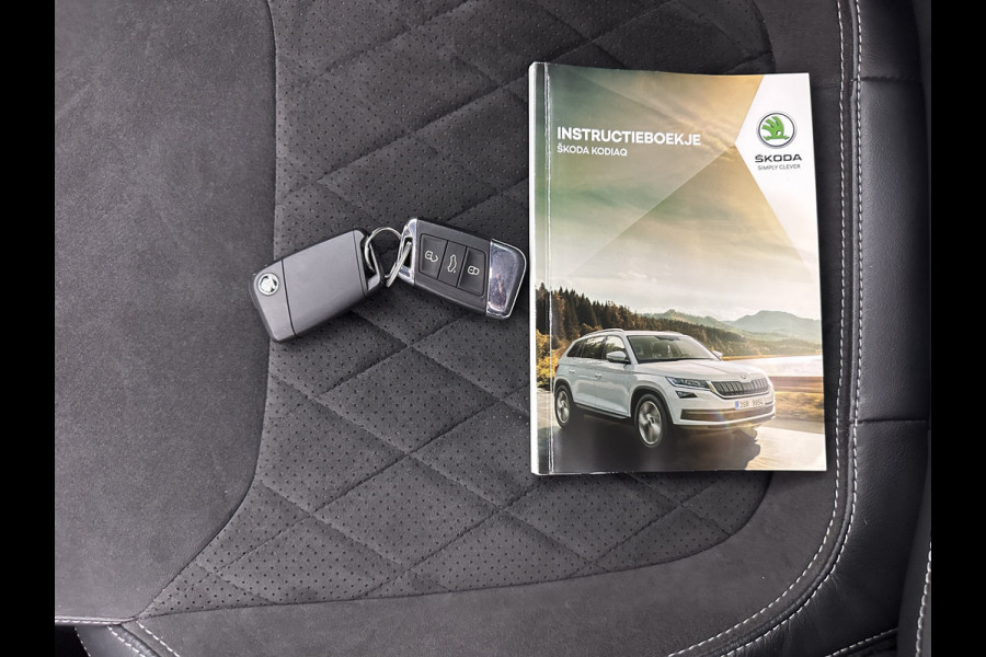 Škoda Kodiaq 1.5 TSI Sportline Business Aut. *PANO | LEATHER-ALCANTARA | FULL-LED | ADAPTIVE-CRUISE | BLIND-SPOT | MEMORY-PACK | CANTON-SOUND | CAMERA | KEYLESS | DIGI-COCKPIT | SPORT/HEATED-SEATS | DAB+ | AMBIENT-LIGHT | CARBON |