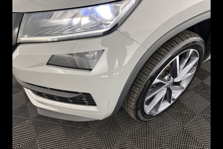 Škoda Kodiaq 1.5 TSI Sportline Business Aut. *PANO | LEATHER-ALCANTARA | FULL-LED | ADAPTIVE-CRUISE | BLIND-SPOT | MEMORY-PACK | CANTON-SOUND | CAMERA | KEYLESS | DIGI-COCKPIT | SPORT/HEATED-SEATS | DAB+ | AMBIENT-LIGHT | CARBON |