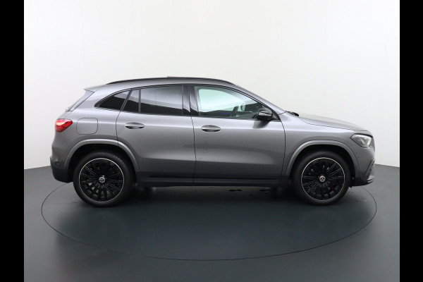 Mercedes-Benz GLA 250 e AMG Line | Pano Burmester Distronic 360 Camera