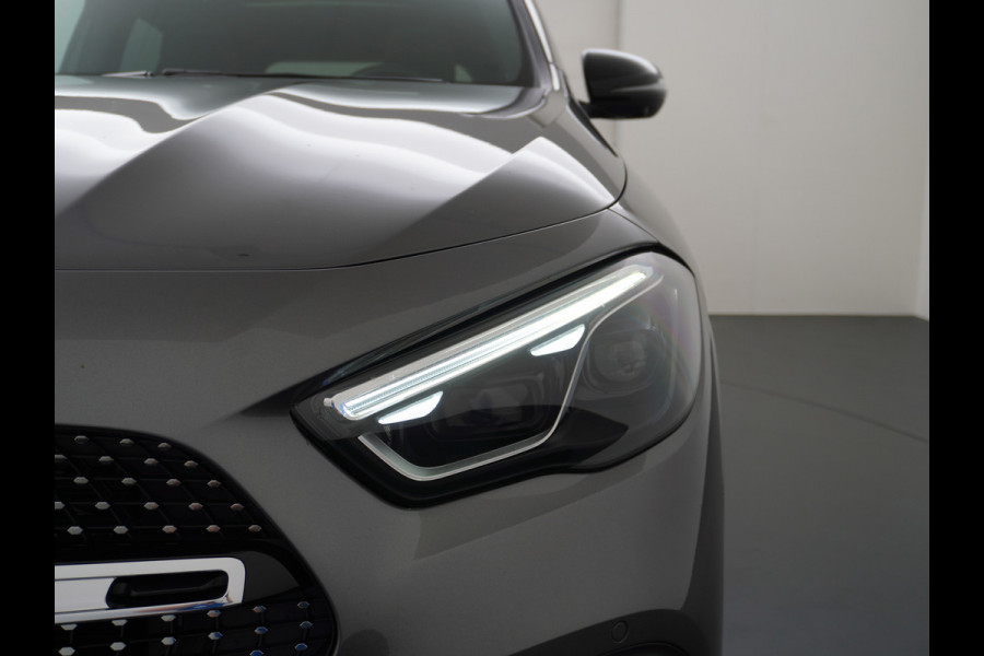Mercedes-Benz GLA 250 e AMG Line | Pano Burmester Distronic 360 Camera