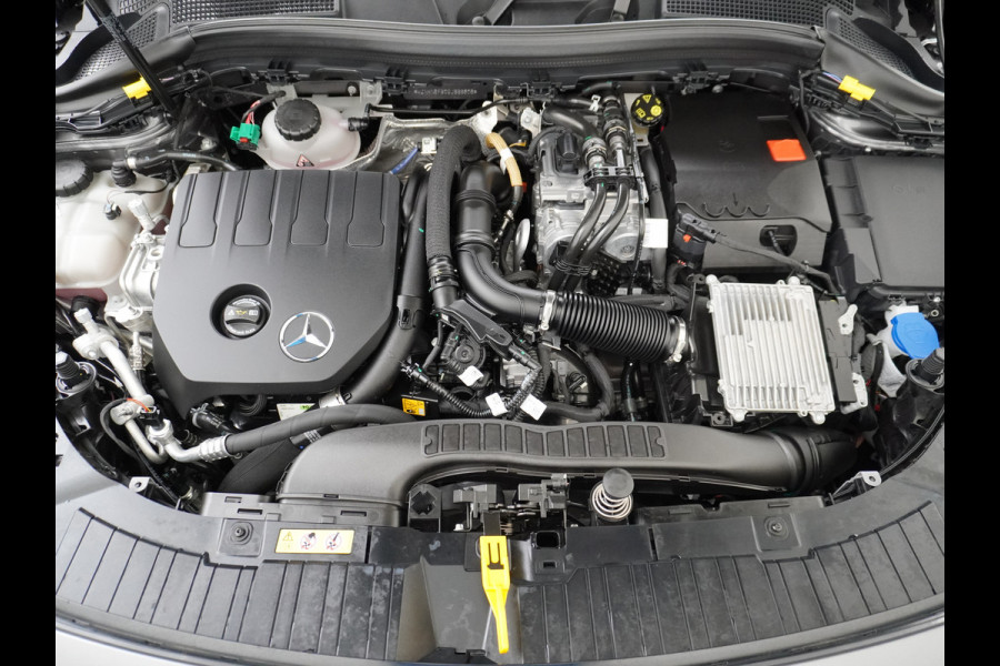 Mercedes-Benz GLA 250 e AMG Line | Pano Burmester Distronic 360 Camera