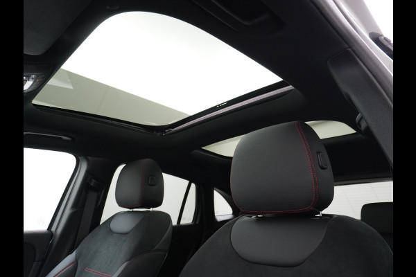 Mercedes-Benz GLA 250 e AMG Line | Pano Burmester Distronic 360 Camera