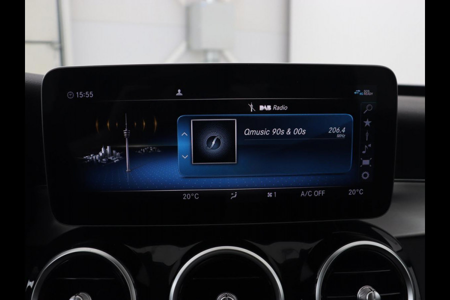 Mercedes-Benz C-Klasse 300e Avantgarde | Trekhaak | Adaptive cruise | Leder | Stoelverwarming | Carplay | Park Assist | Camera | Navigatie | Full LED