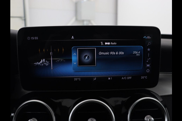 Mercedes-Benz C-Klasse 300e Avantgarde | Trekhaak | Adaptive cruise | Leder | Stoelverwarming | Carplay | Park Assist | Camera | Navigatie | Full LED