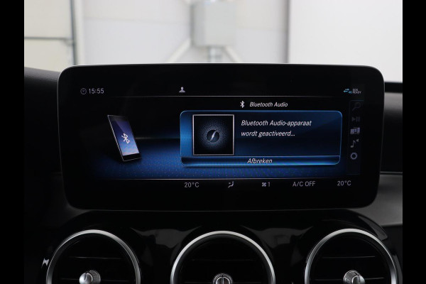 Mercedes-Benz C-Klasse 300e Avantgarde | Trekhaak | Adaptive cruise | Leder | Stoelverwarming | Carplay | Park Assist | Camera | Navigatie | Full LED