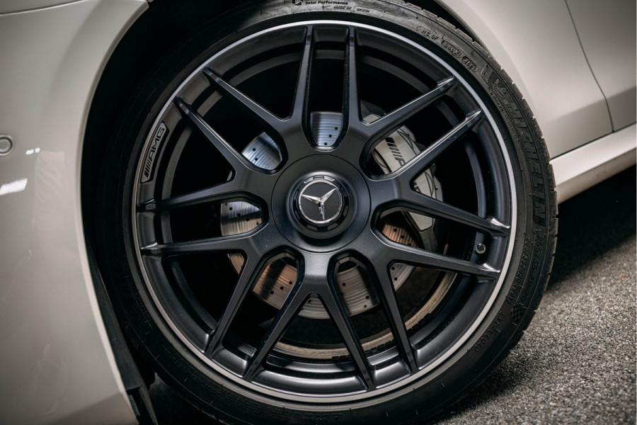 Mercedes-Benz E-Klasse AMG 53 4MATIC Premium Plus | Pano | 4MATIC | Verwarmde sportstoelen | Night-Pakket | Burmester High End