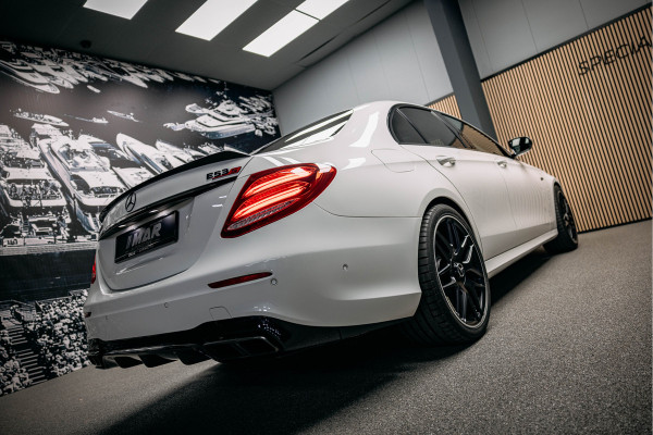 Mercedes-Benz E-Klasse AMG 53 4MATIC Premium Plus | Pano | 4MATIC | Verwarmde sportstoelen | Night-Pakket | Burmester High End