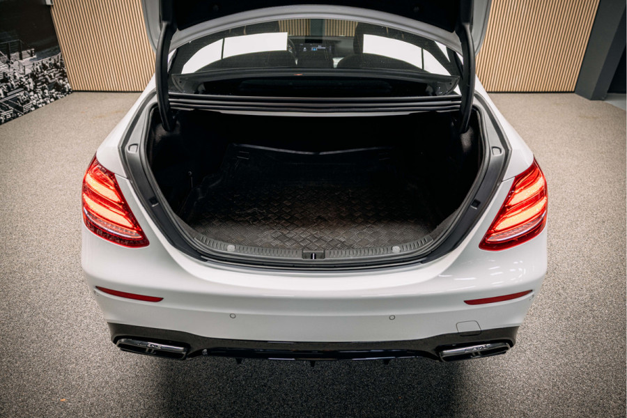 Mercedes-Benz E-Klasse AMG 53 4MATIC Premium Plus | Pano | 4MATIC | Verwarmde sportstoelen | Night-Pakket | Burmester High End