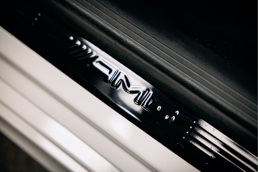 Mercedes-Benz E-Klasse AMG 53 4MATIC Premium Plus | Pano | 4MATIC | Verwarmde sportstoelen | Night-Pakket | Burmester High End