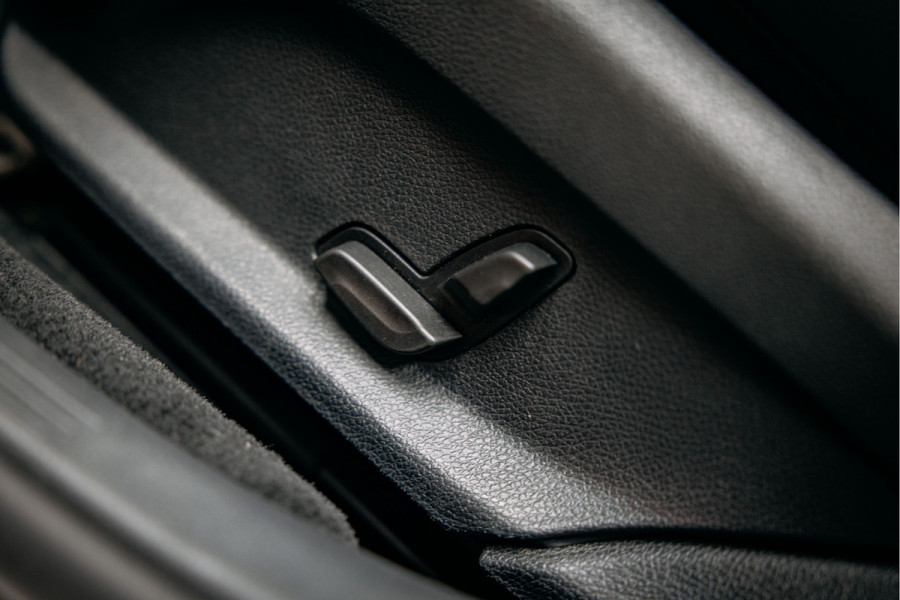 Mercedes-Benz E-Klasse AMG 53 4MATIC Premium Plus | Pano | 4MATIC | Verwarmde sportstoelen | Night-Pakket | Burmester High End