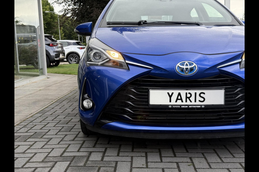 Toyota Yaris 1.5 Hybrid Dynamic | Navigatie, Stoelverwarming, Lichtmetalen velgen, Climate control, Parkeercamera, Safety Sense