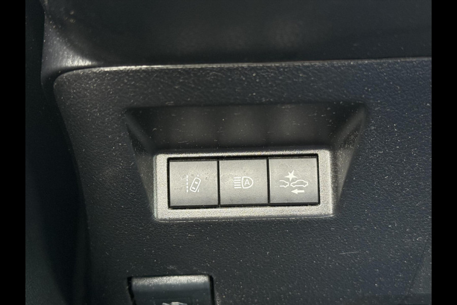 Toyota Yaris 1.5 Hybrid Dynamic | Navigatie, Stoelverwarming, Lichtmetalen velgen, Climate control, Parkeercamera, Safety Sense