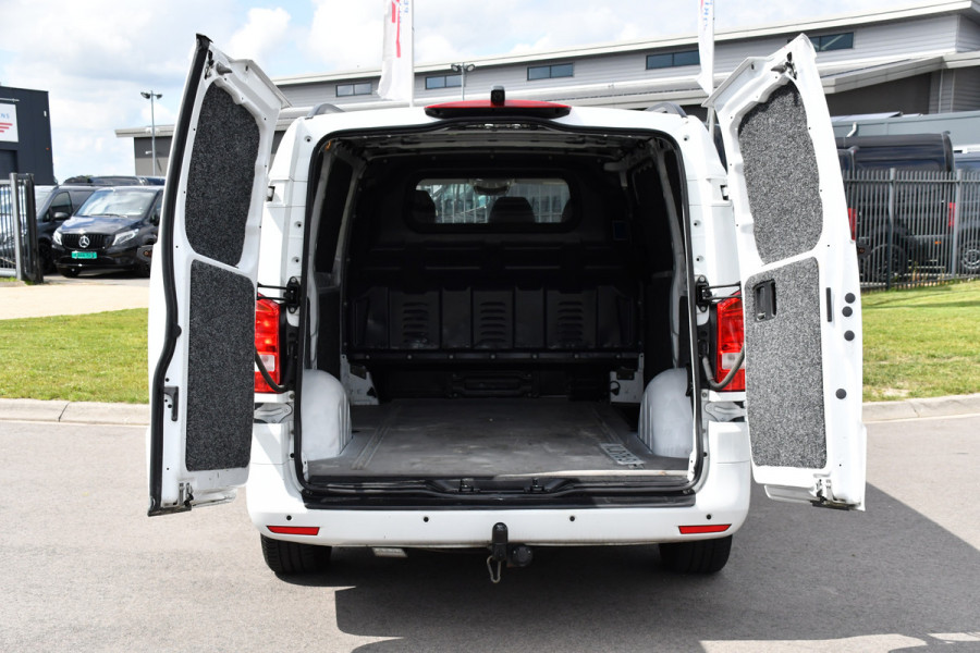 Mercedes-Benz Vito 116 CDI L2 PB Edition Camera, Cruise, Sensoren, Leder, 164pk, Stoelverwarming, Uniek!