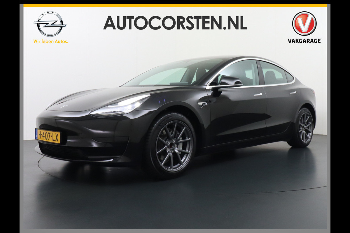 Tesla Model 3 RWD SR+ 60kWh 325PK TREKHAAK FSD 3-Computer 18" AutoPilot Leder PanoDak Adaptive-Cruise Lmv Camera's Elektr.-Stuur+Stoelen+Spieg Navi LED Comfortstoelen ACC DAB Voorverwarmen interieur via App Keyless via Telefoonsleutel One-Pedal-Drive 1.000KG Trekgewicht! Origineel Nederlandse auto tot 11kw laden thuis! 1.584kg licht! Accu Garantie tot 29-06-2028/160.000km